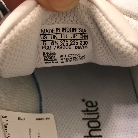 Brand new Adidas superstar 3 black and white - Picture 3 of 4